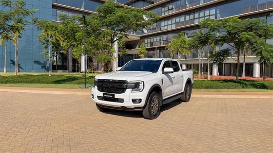 FORD RANGER 3.0 V6 TURBO DIESEL CD XLT 4X4 AUTOMÁTICO FORD RANGER 3.0 V6 TURBO DIESEL CD XLT 4X4 AUTOMÁTICO